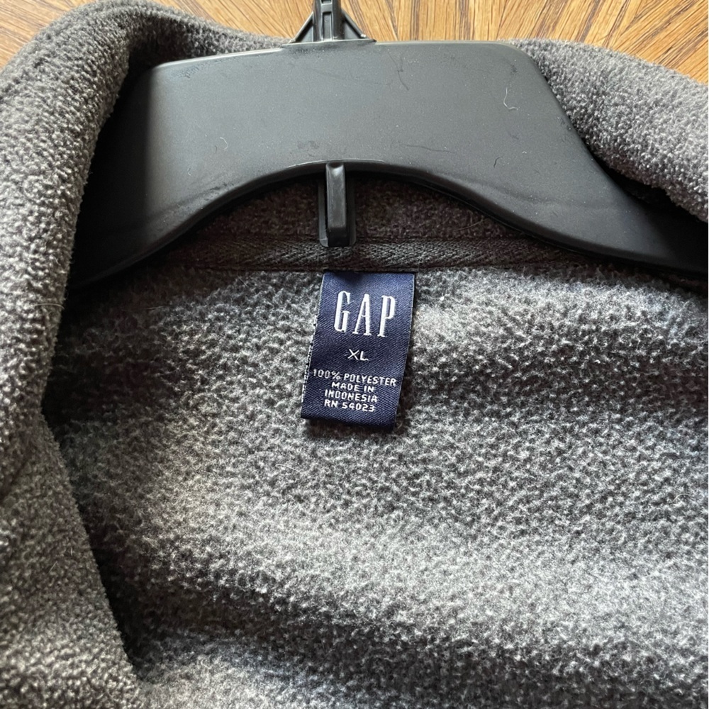 Gap Grey Women’s Fleece Jacket Size XL - Picture 2 of 3
